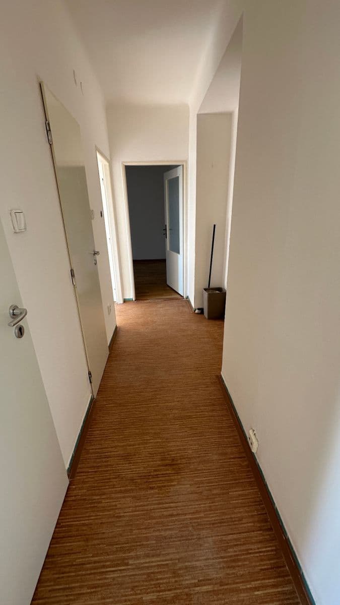 Pronájem bytu 2+1 70 m², nábřeží T. G. Masaryka, Rakovník, Středočeský kraj Pronájem bytu 2+1 70 m², nábřeží T. G. Masaryka, Rakovník, Středočeský kraj