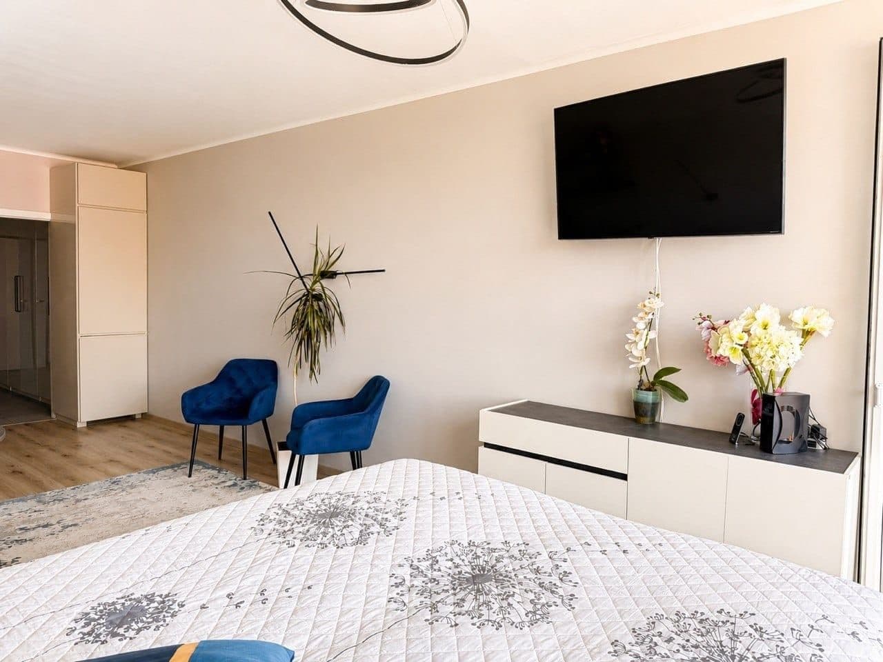 Pronájem bytu 1+kk 38 m², Choceradská, Praha, Praha Pronájem bytu 1+kk 38 m², Choceradská, Praha, Praha