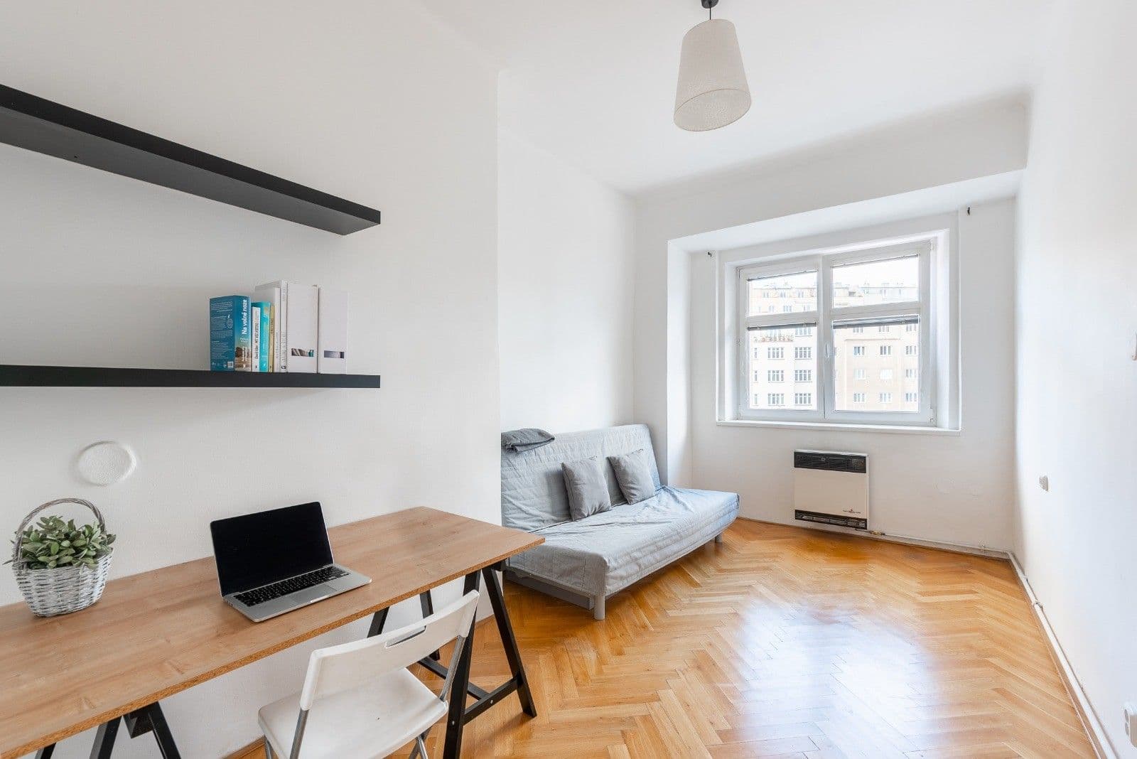 Prodej bytu 2+kk 42 m², Vrchlického, Praha, Praha Prodej bytu 2+kk 42 m², Vrchlického, Praha, Praha