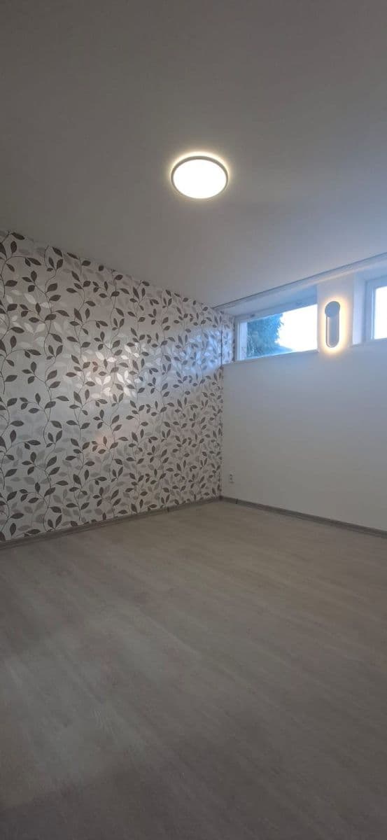 Pronájem bytu 2+kk 74 m², Sv. Čecha, Neratovice, Středočeský kraj Pronájem bytu 2+kk 74 m², Sv. Čecha, Neratovice, Středočeský kraj