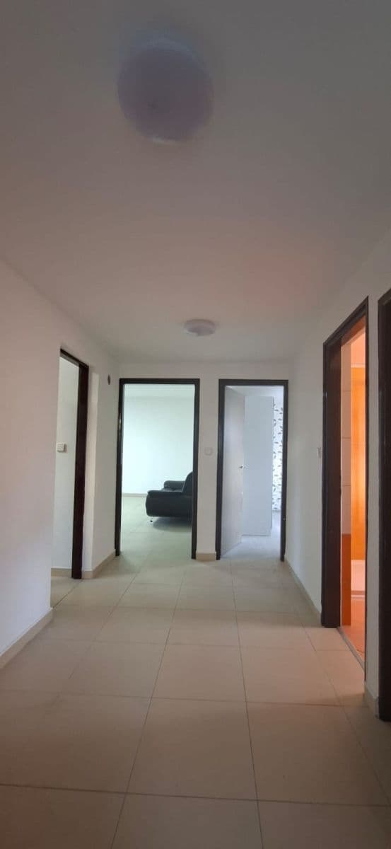 Pronájem bytu 2+kk 74 m², Sv. Čecha, Neratovice, Středočeský kraj Pronájem bytu 2+kk 74 m², Sv. Čecha, Neratovice, Středočeský kraj