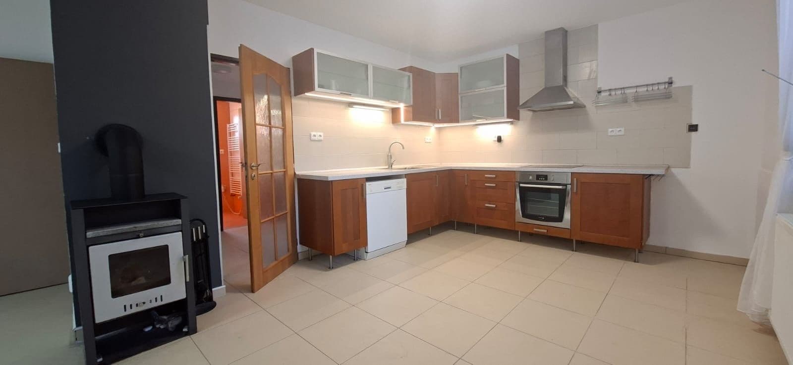 Pronájem bytu 2+kk 74 m², Sv. Čecha, Neratovice, Středočeský kraj Pronájem bytu 2+kk 74 m², Sv. Čecha, Neratovice, Středočeský kraj
