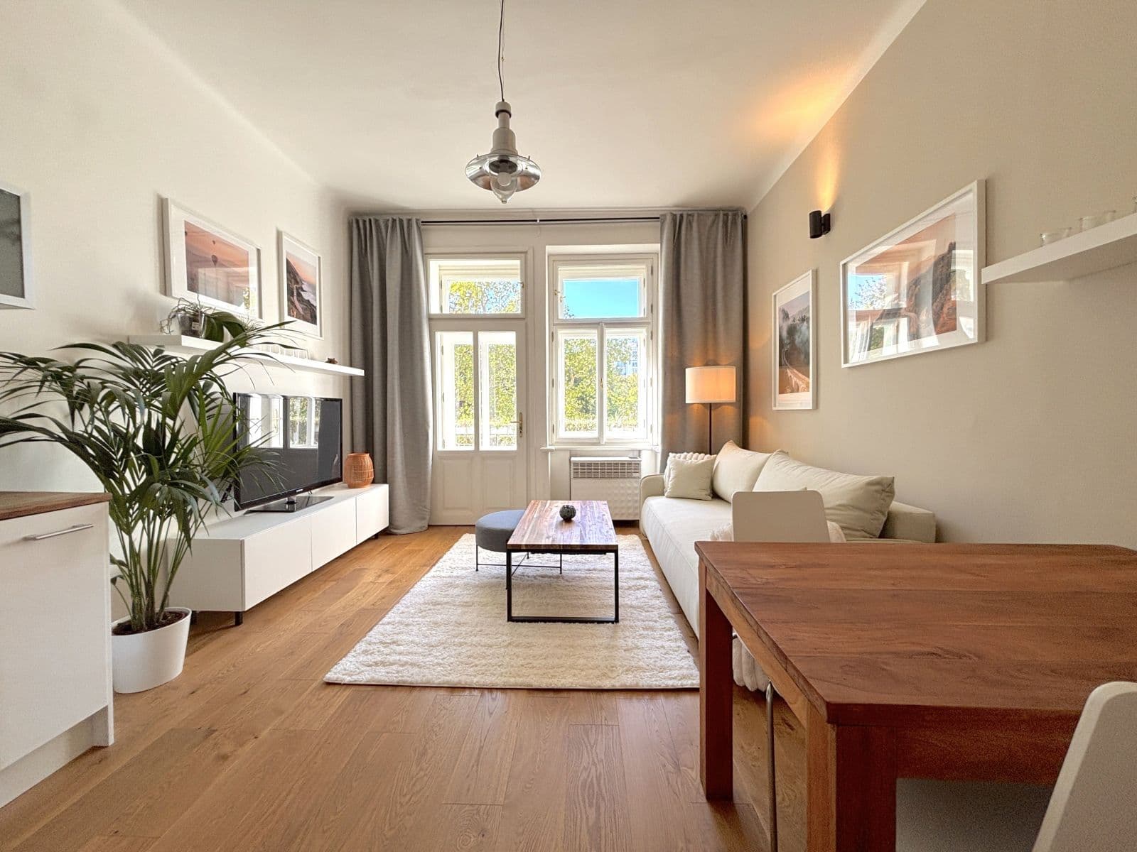 Pronájem bytu 53 m², náměstí Generála Kutlvašra, Praha, Praha Pronájem bytu 53 m², náměstí Generála Kutlvašra, Praha, Praha