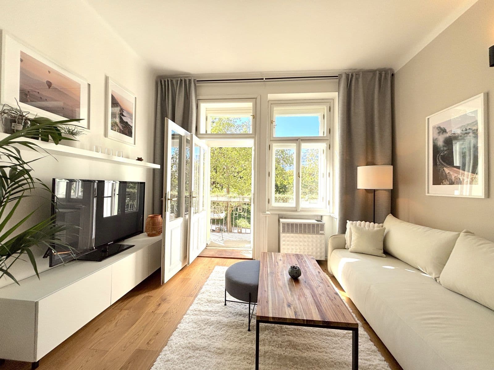 Pronájem bytu 53 m², náměstí Generála Kutlvašra, Praha, Praha Pronájem bytu 53 m², náměstí Generála Kutlvašra, Praha, Praha