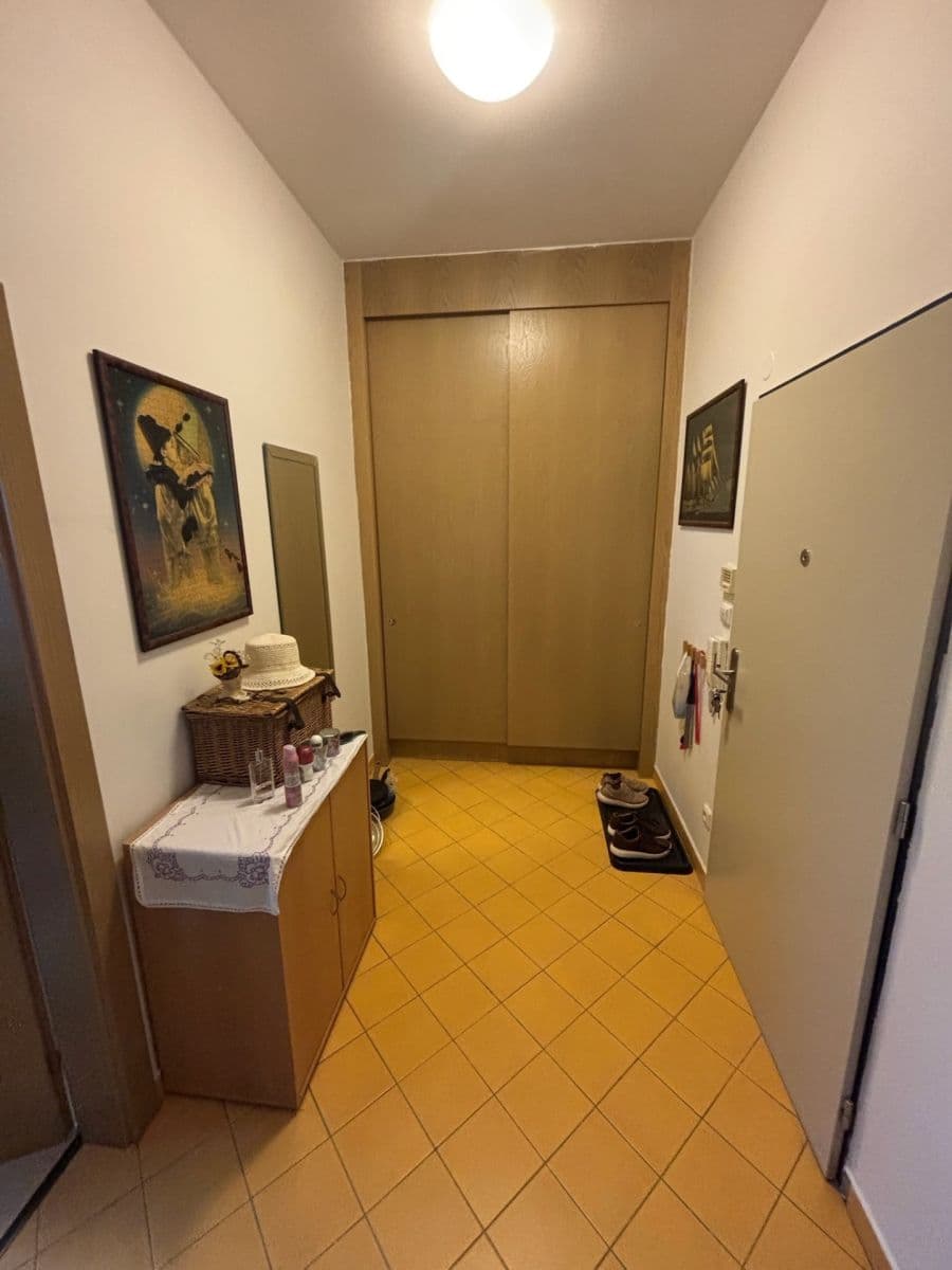 Prodej bytu 1+kk 36 m², Českomoravská, Praha, Praha Prodej bytu 1+kk 36 m², Českomoravská, Praha, Praha