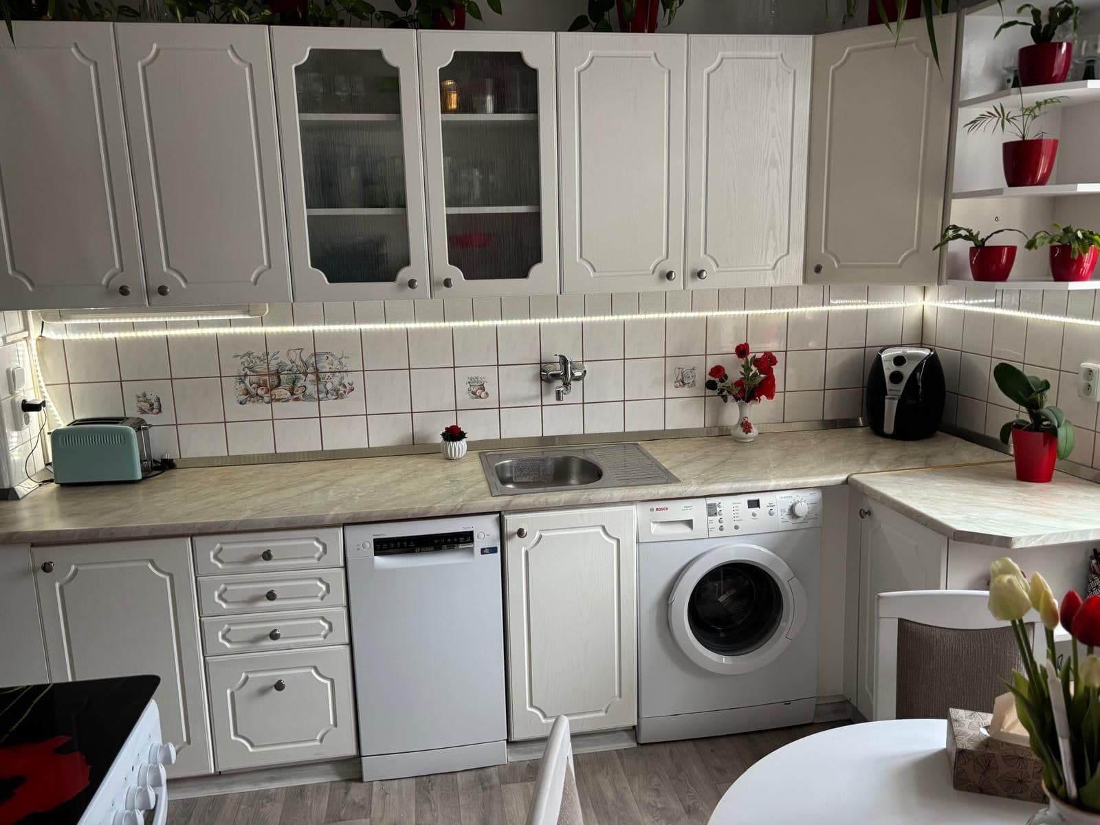 Pronájem bytu 3+1 76 m², T. G. Masaryka, Karlovy Vary, Karlovarský kraj Pronájem bytu 3+1 76 m², T. G. Masaryka, Karlovy Vary, Karlovarský kraj