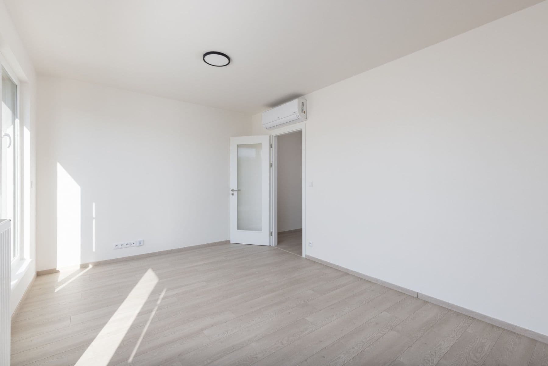 Pronájem bytu 1+kk 38 m², Bukačova, Praha, Praha Pronájem bytu 1+kk 38 m², Bukačova, Praha, Praha
