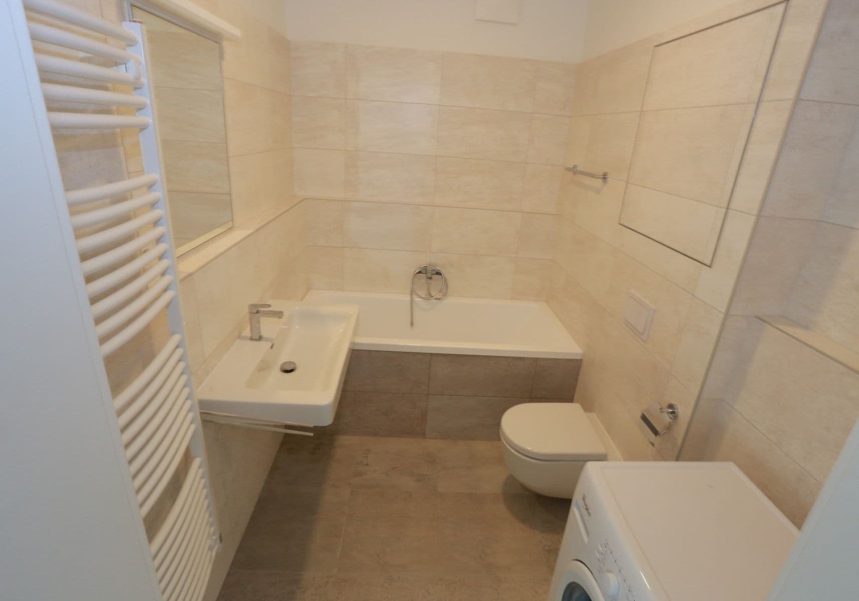 Pronájem bytu 2+kk 57 m², U Mlýnského kanálu, Praha, Praha Pronájem bytu 2+kk 57 m², U Mlýnského kanálu, Praha, Praha