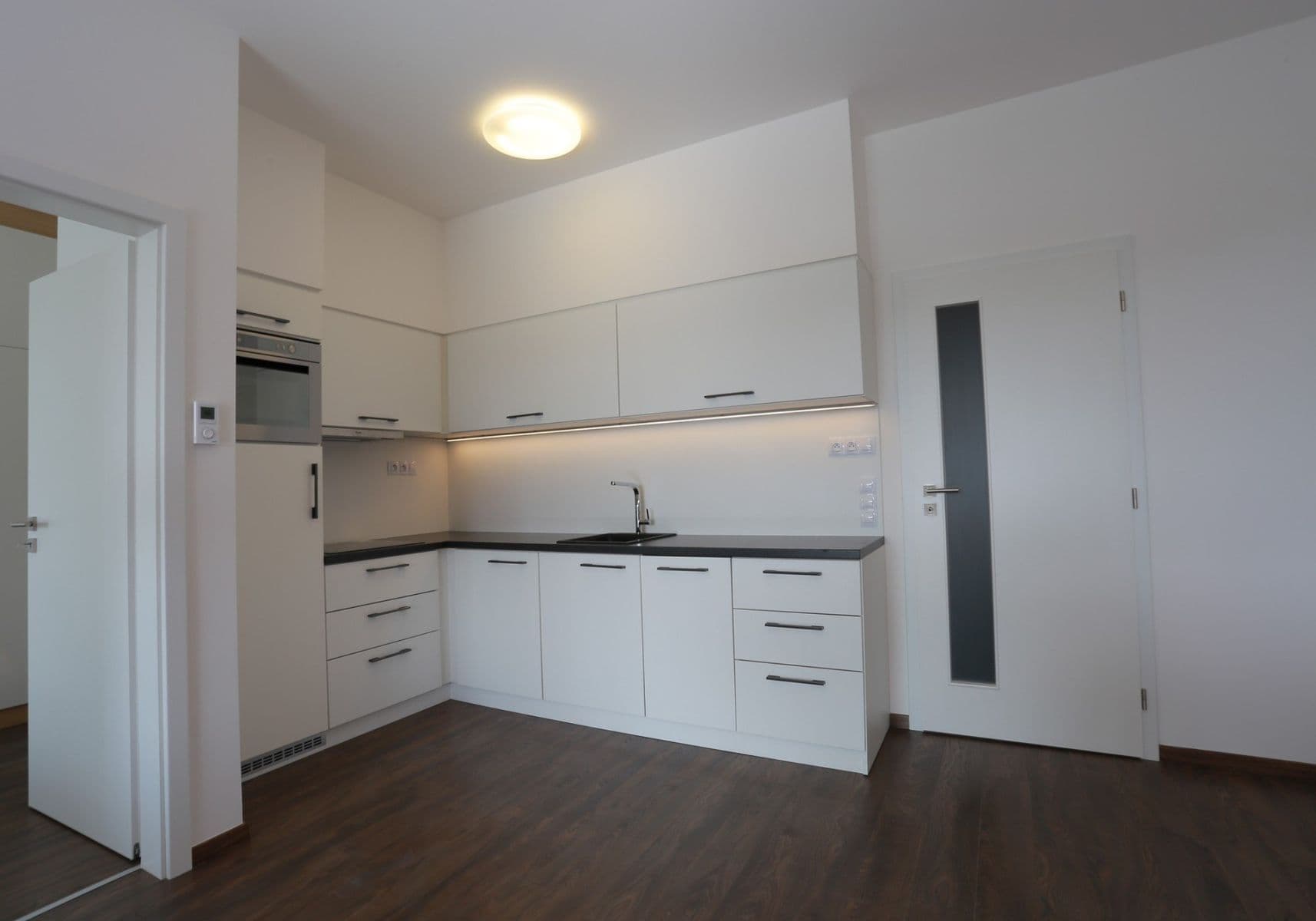 Pronájem bytu 2+kk 57 m², U Mlýnského kanálu, Praha, Praha Pronájem bytu 2+kk 57 m², U Mlýnského kanálu, Praha, Praha