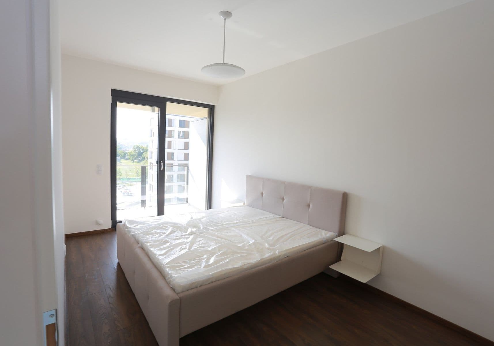 Pronájem bytu 2+kk 57 m², U Mlýnského kanálu, Praha, Praha Pronájem bytu 2+kk 57 m², U Mlýnského kanálu, Praha, Praha