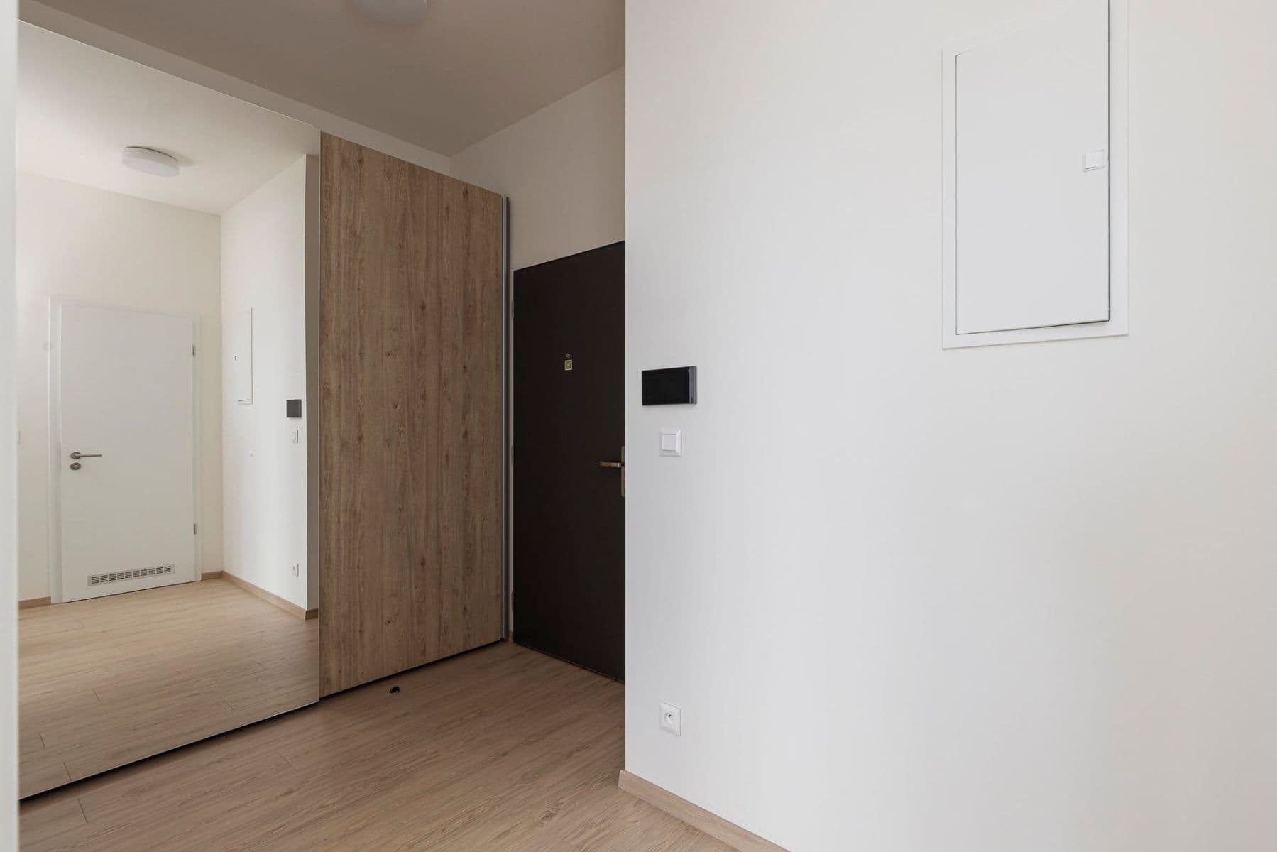 Pronájem bytu 2+kk 47 m², Haenkeho, Praha, Praha Pronájem bytu 2+kk 47 m², Haenkeho, Praha, Praha