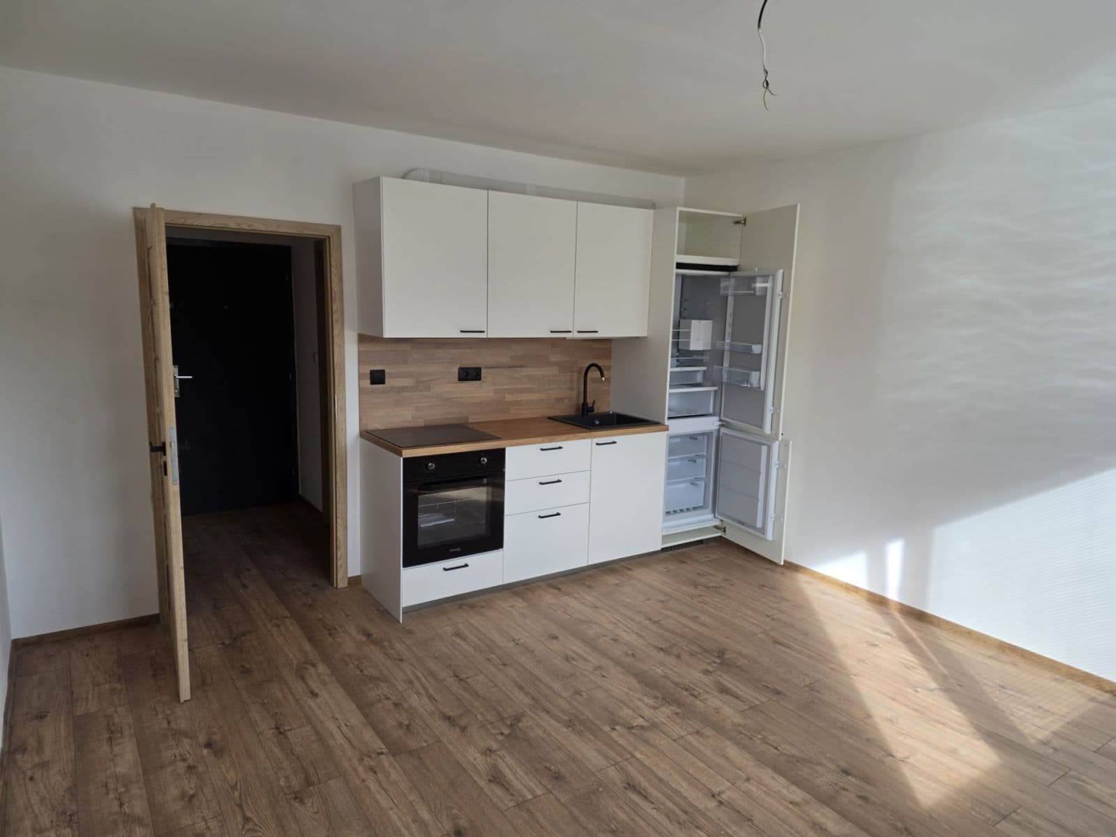 Pronájem bytu 2+kk 43 m², Brandtova, Ústí nad Labem, Ústecký kraj Pronájem bytu 2+kk 43 m², Brandtova, Ústí nad Labem, Ústecký kraj