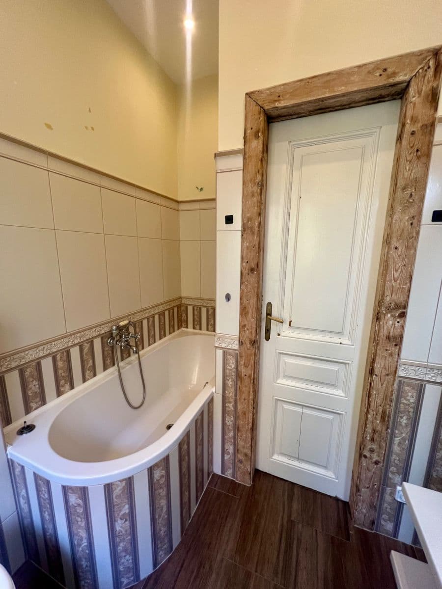 Pronájem bytu 2+kk 57 m², Mladějovského, Mariánské Lázně, Karlovarský kraj Pronájem bytu 2+kk 57 m², Mladějovského, Mariánské Lázně, Karlovarský kraj