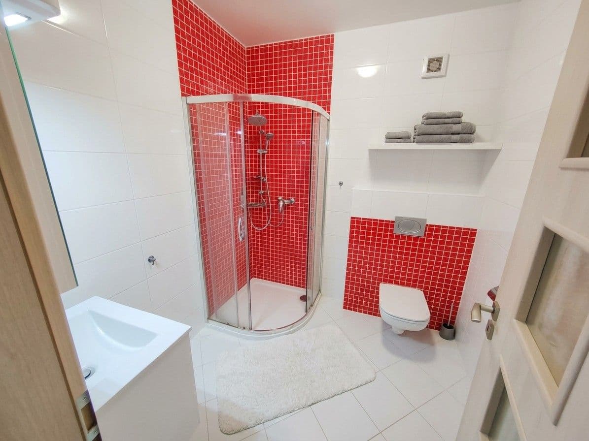 Prodej domu 160 m², pozemek 1.567 m², Bílý Kostel nad Nisou, Liberecký kraj Prodej domu 160 m², pozemek 1.567 m², Bílý Kostel nad Nisou, Liberecký kraj