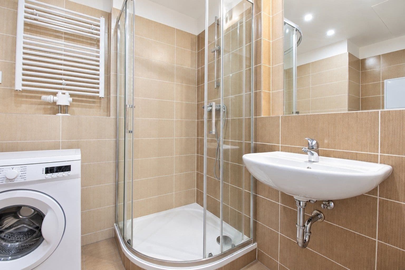 Pronájem bytu 1+kk 30 m², Františka Diviše, Praha, Praha Pronájem bytu 1+kk 30 m², Františka Diviše, Praha, Praha