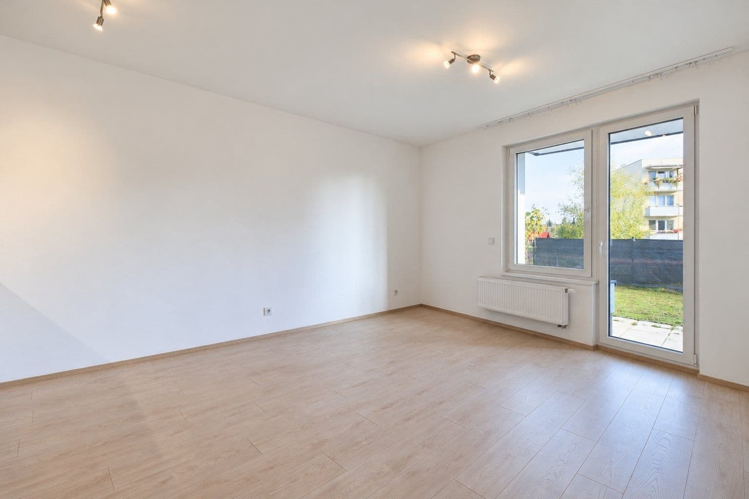 Pronájem bytu 1+kk 30 m², Františka Diviše, Praha, Praha Pronájem bytu 1+kk 30 m², Františka Diviše, Praha, Praha