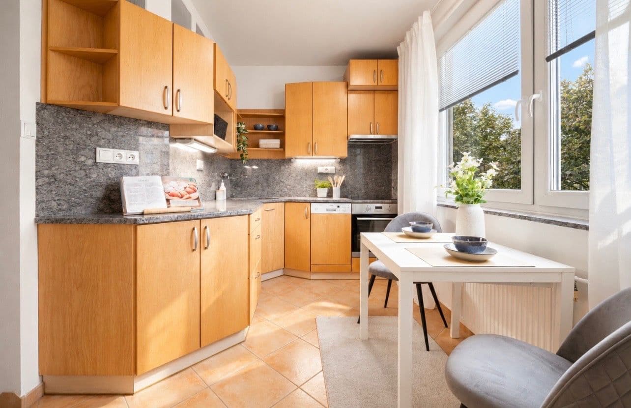 Prodej bytu 4+1 72 m², Družební, Olomouc, Olomoucký kraj Prodej bytu 4+1 72 m², Družební, Olomouc, Olomoucký kraj