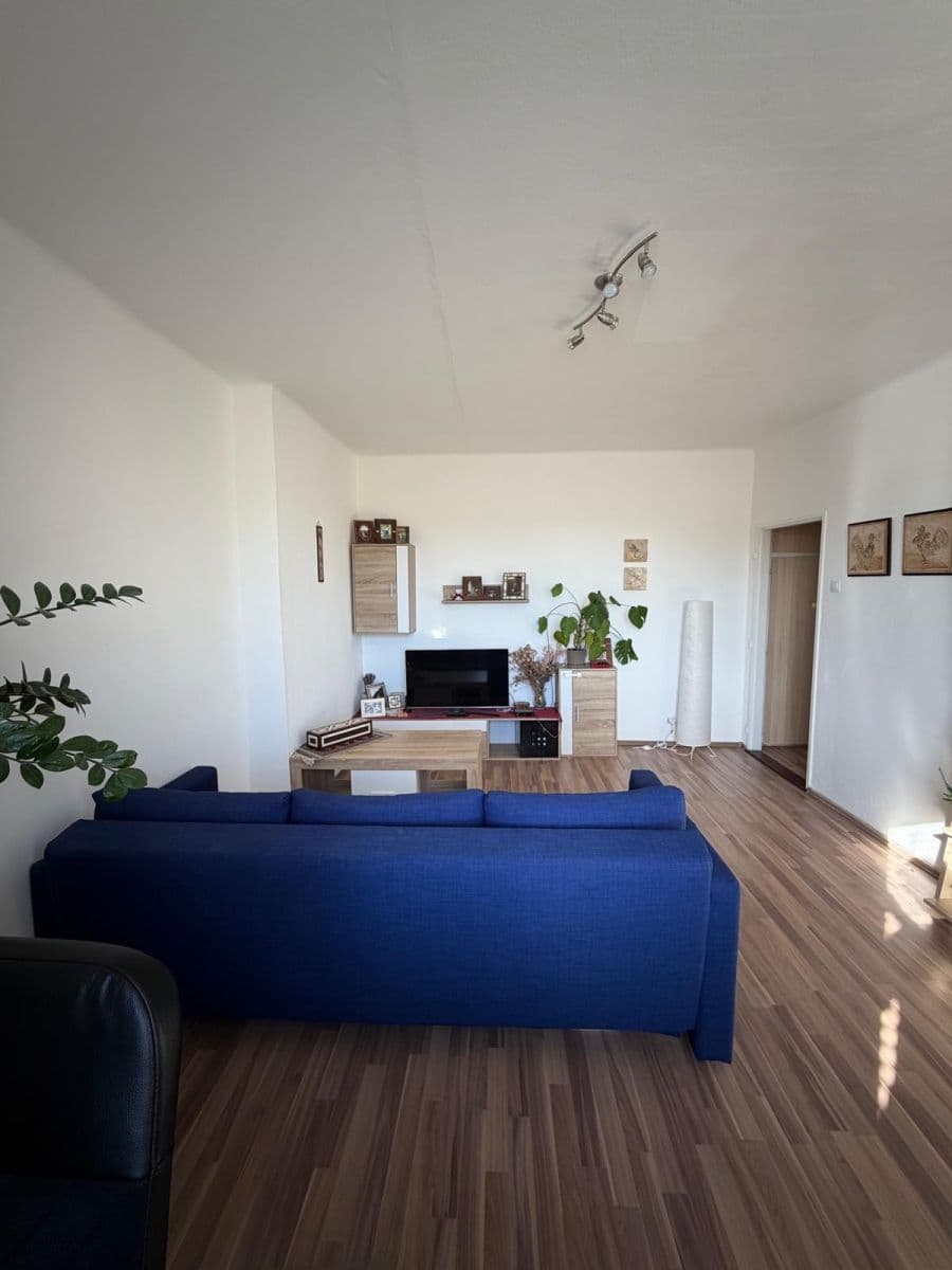 Pronájem bytu 2+1 53 m², Pod Lipami, Praha, Praha Pronájem bytu 2+1 53 m², Pod Lipami, Praha, Praha