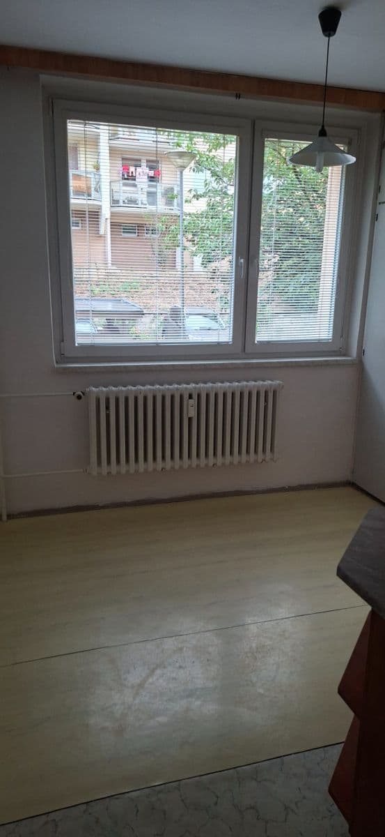 Pronájem bytu 2+1 56 m², Jar. Haška, Třebíč, Kraj Vysočina Pronájem bytu 2+1 56 m², Jar. Haška, Třebíč, Kraj Vysočina