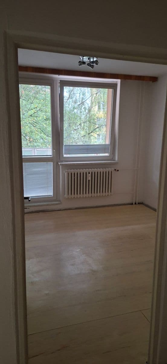 Pronájem bytu 2+1 56 m², Jar. Haška, Třebíč, Kraj Vysočina Pronájem bytu 2+1 56 m², Jar. Haška, Třebíč, Kraj Vysočina
