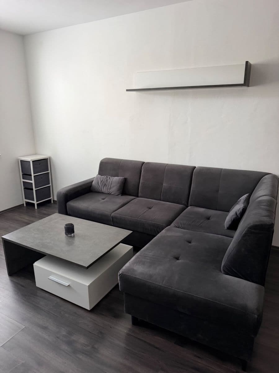 Pronájem bytu 3+1 75 m², Na Šancích, Chrudim, Pardubický kraj Pronájem bytu 3+1 75 m², Na Šancích, Chrudim, Pardubický kraj