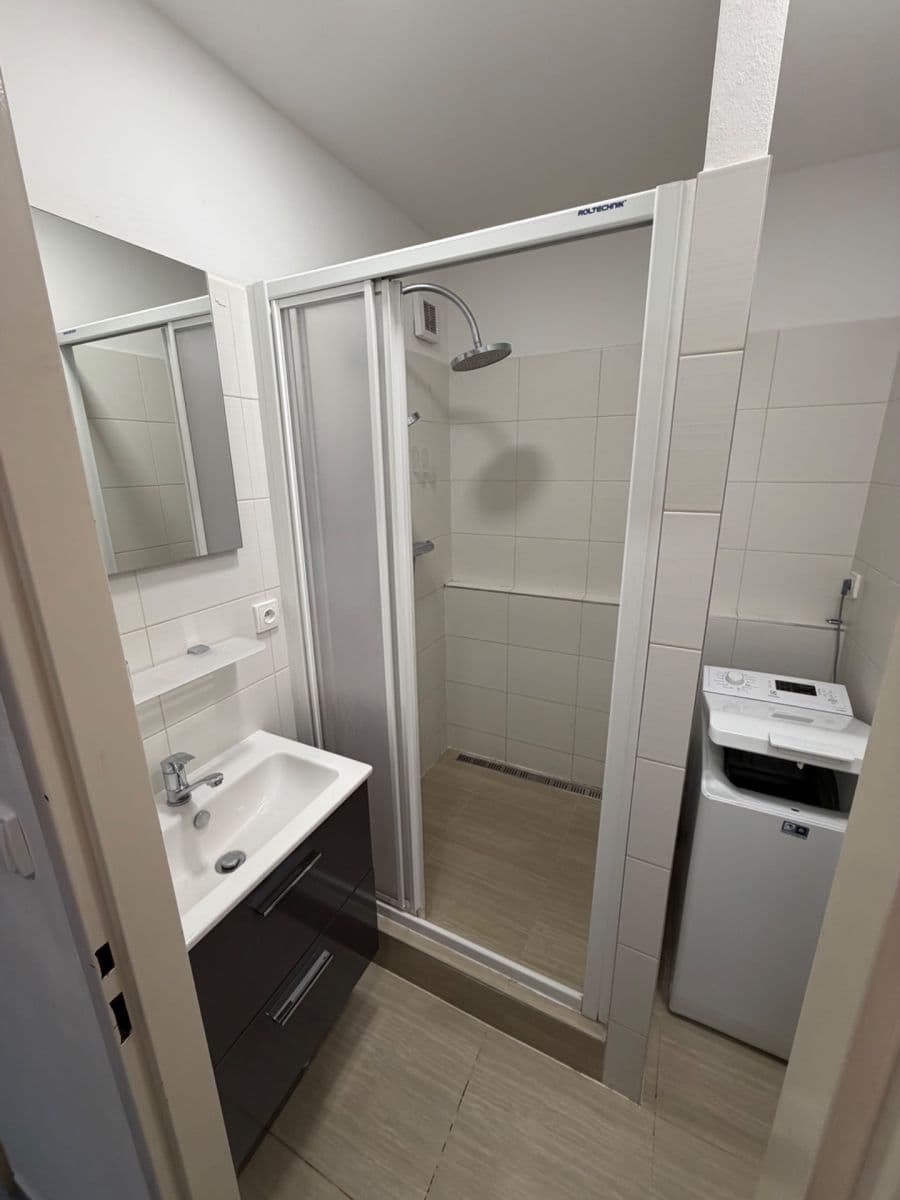 Pronájem bytu 3+1 75 m², Na Šancích, Chrudim, Pardubický kraj Pronájem bytu 3+1 75 m², Na Šancích, Chrudim, Pardubický kraj