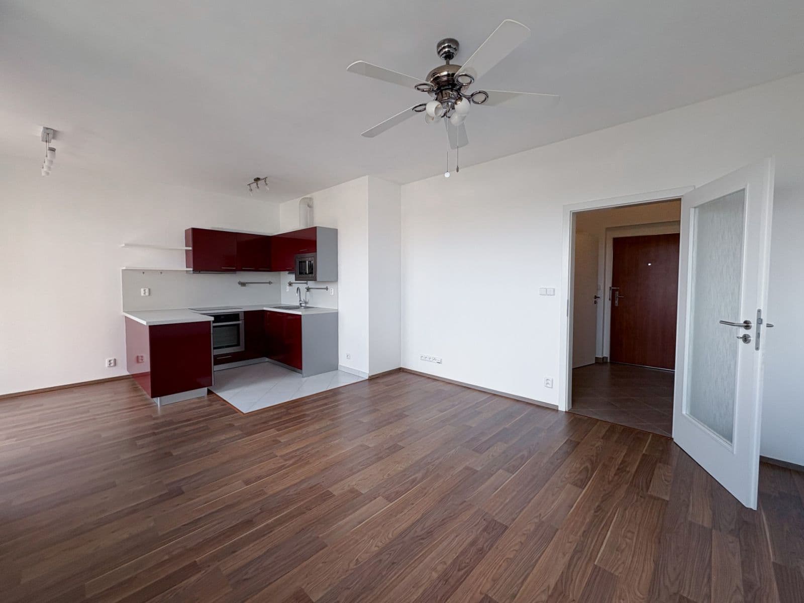 Prodej bytu 1+kk 34 m², Miroslava Hajna, Praha, Praha Prodej bytu 1+kk 34 m², Miroslava Hajna, Praha, Praha