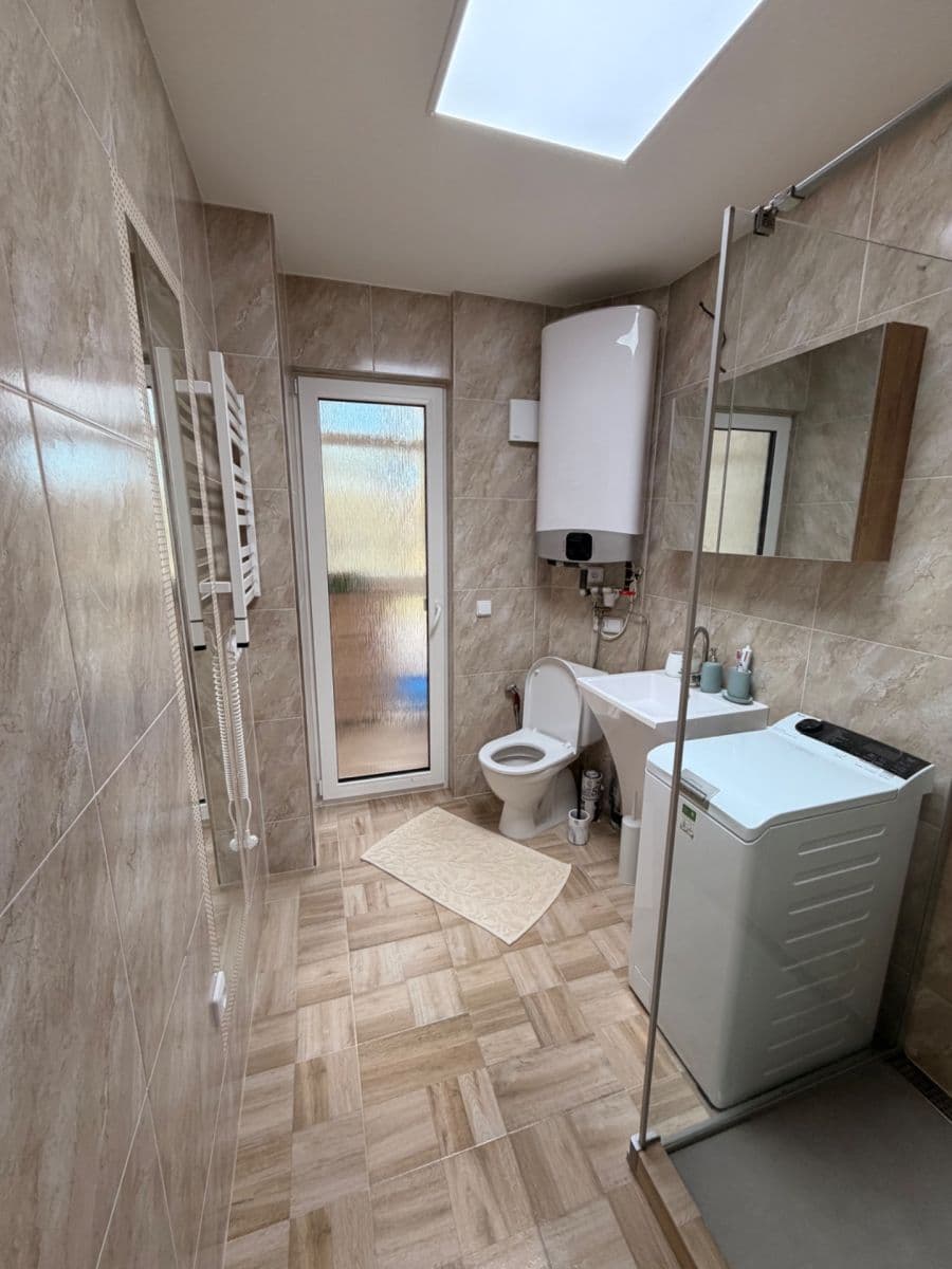 Pronájem bytu 2+kk 50 m², Jáchymovská, Karlovy Vary, Karlovarský kraj Pronájem bytu 2+kk 50 m², Jáchymovská, Karlovy Vary, Karlovarský kraj