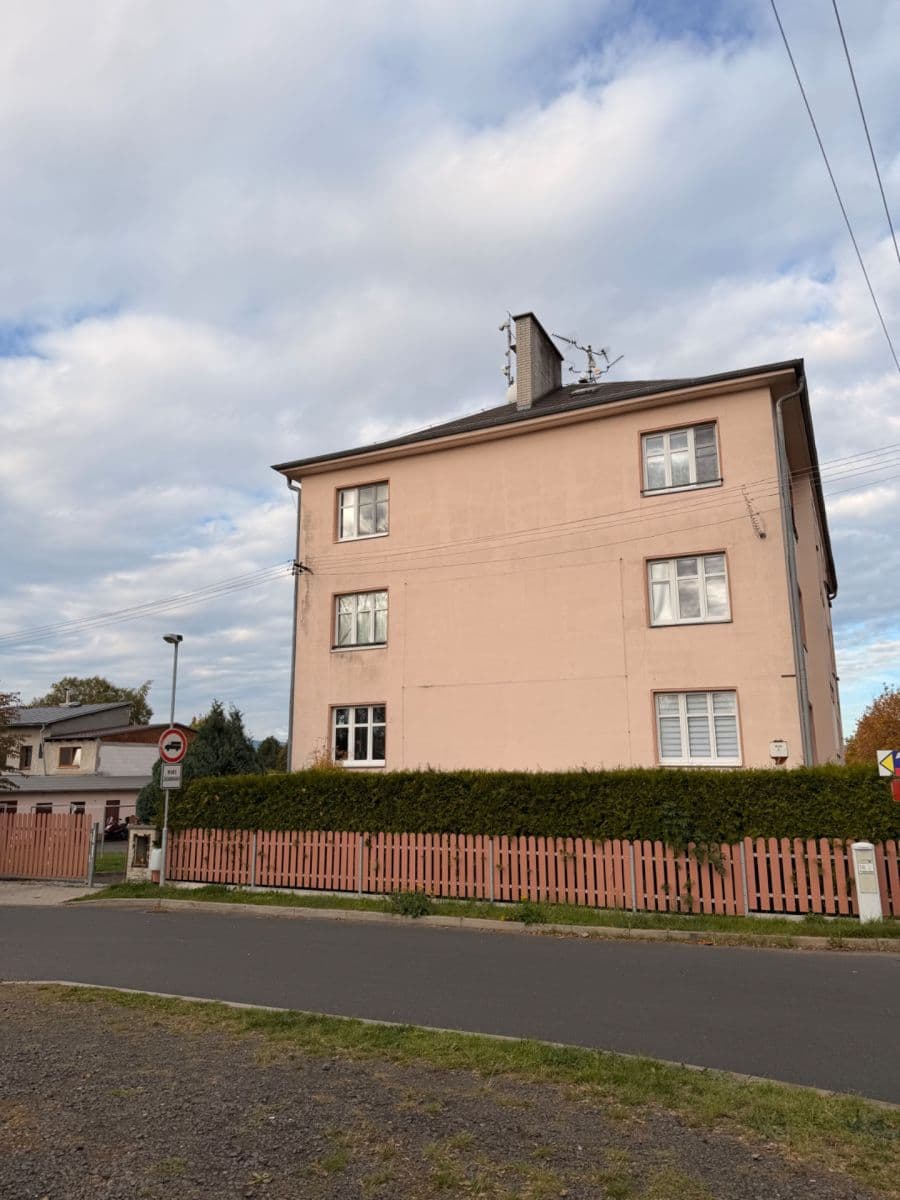 Pronájem bytu 2+kk 50 m², Jáchymovská, Karlovy Vary, Karlovarský kraj Pronájem bytu 2+kk 50 m², Jáchymovská, Karlovy Vary, Karlovarský kraj