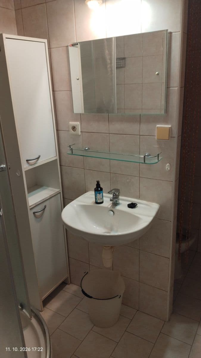 Pronájem bytu 1+kk 23 m², Horolezecká, Praha, Praha Pronájem bytu 1+kk 23 m², Horolezecká, Praha, Praha