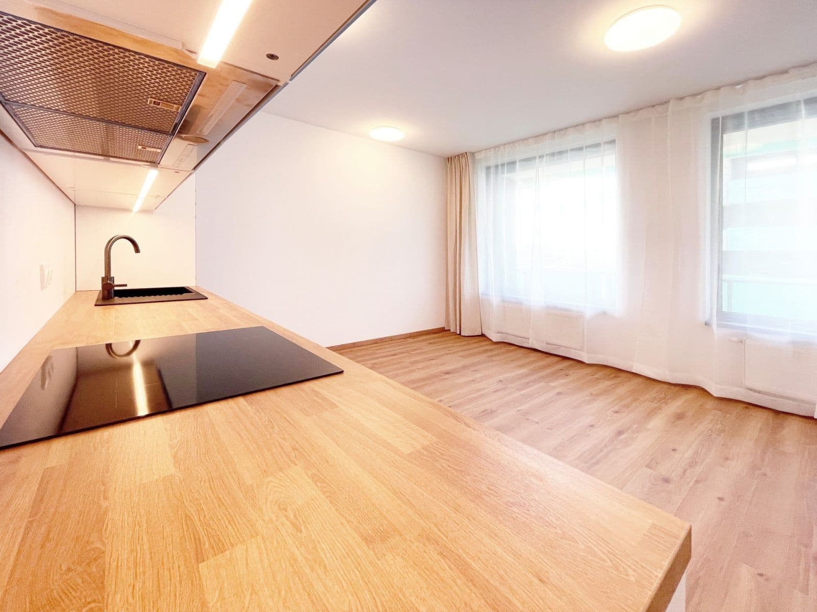 Pronájem bytu 1+kk 32 m², Olgy Havlové, Praha, Praha Pronájem bytu 1+kk 32 m², Olgy Havlové, Praha, Praha