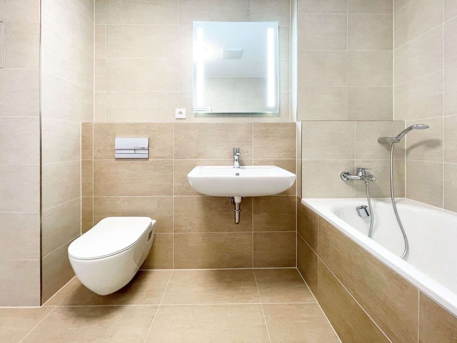 Pronájem bytu 1+kk 32 m², Olgy Havlové, Praha, Praha Pronájem bytu 1+kk 32 m², Olgy Havlové, Praha, Praha