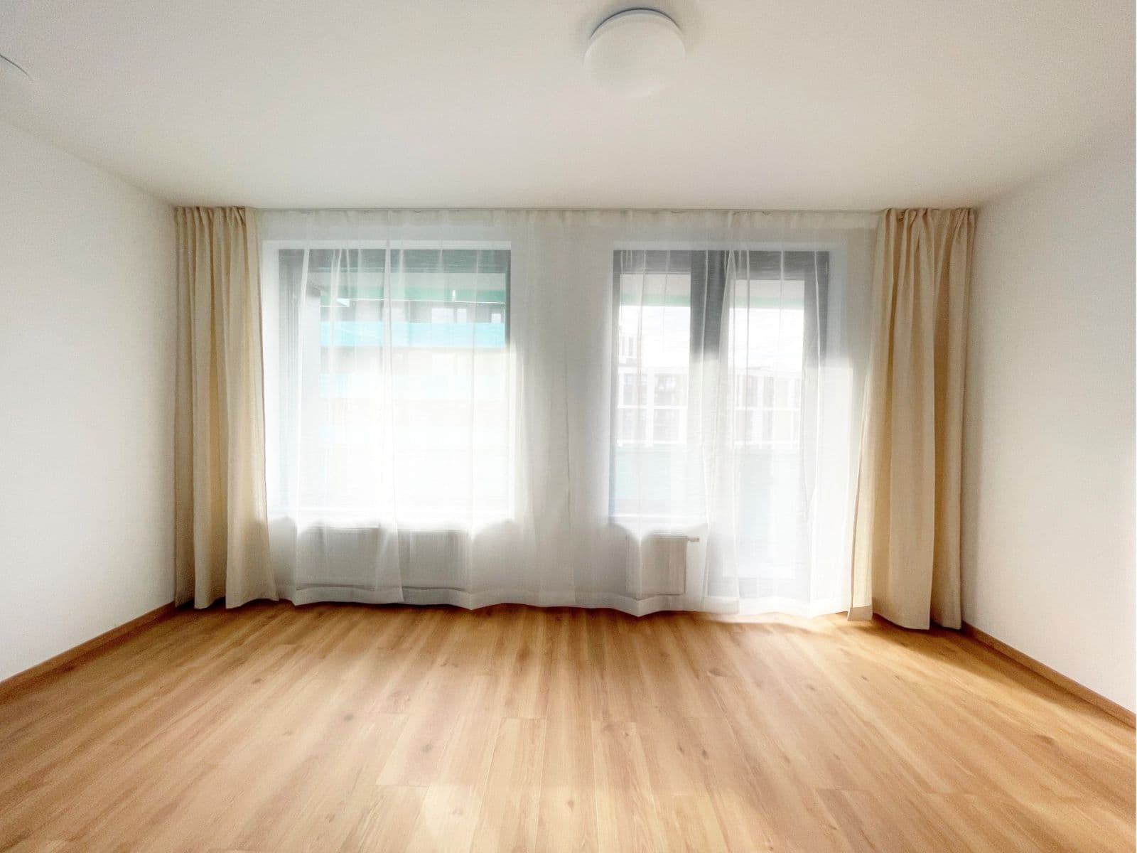 Pronájem bytu 1+kk 32 m², Olgy Havlové, Praha, Praha Pronájem bytu 1+kk 32 m², Olgy Havlové, Praha, Praha