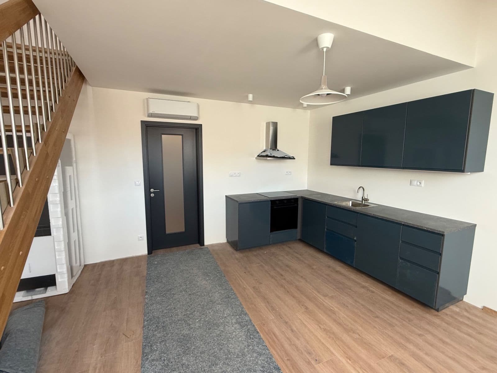 Pronájem bytu 2+kk 85 m², Chodská, Praha, Praha Pronájem bytu 2+kk 85 m², Chodská, Praha, Praha