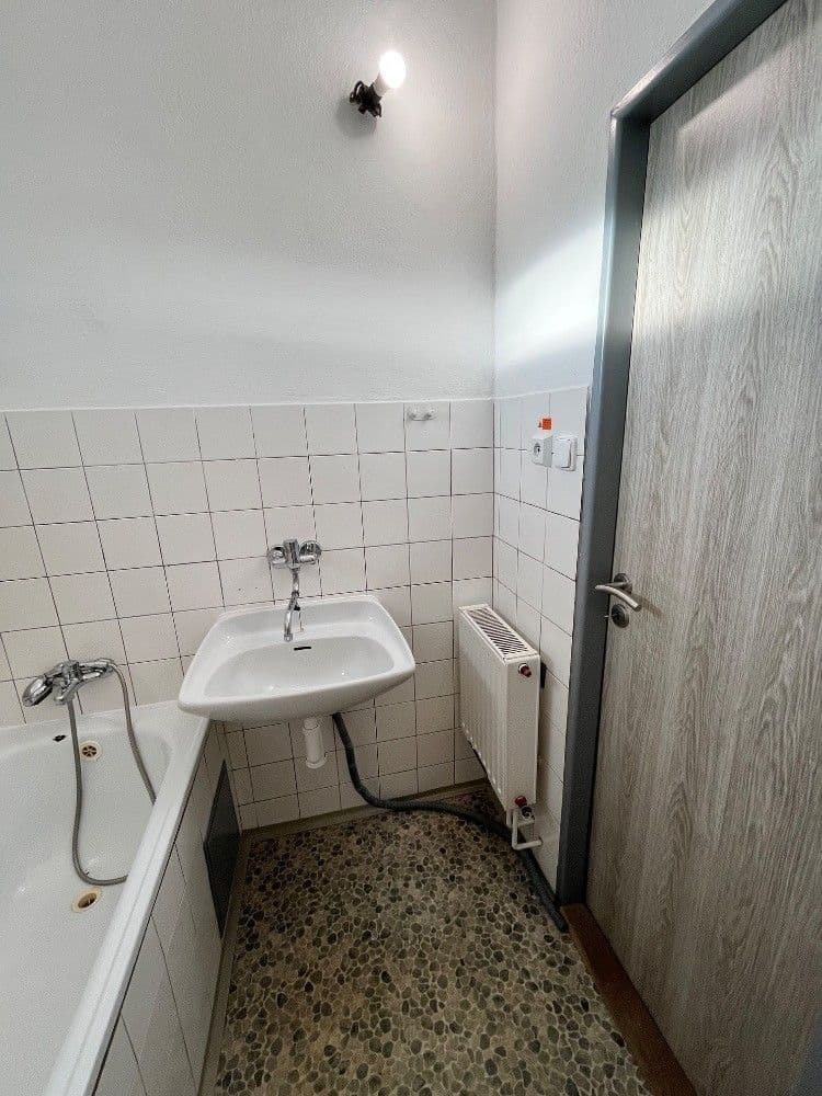 Pronájem bytu 1+1 35 m², Kalouskova, Rousínov, Jihomoravský kraj Pronájem bytu 1+1 35 m², Kalouskova, Rousínov, Jihomoravský kraj
