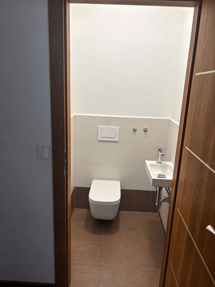 Pronájem bytu 2+kk 50 m², Rybářská, Brno, Jihomoravský kraj Pronájem bytu 2+kk 50 m², Rybářská, Brno, Jihomoravský kraj