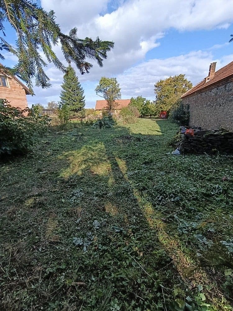 Prodej pozemku 1.232 m², Hluchov, Olomoucký kraj Prodej pozemku 1.232 m², Hluchov, Olomoucký kraj