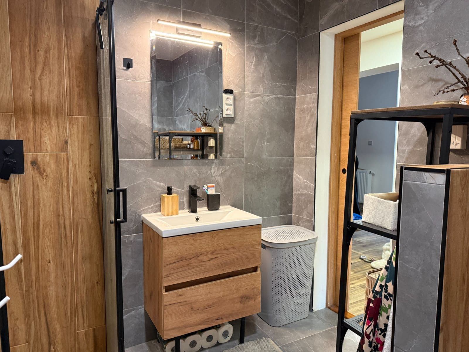 Pronájem domu 105 m², pozemek 550 m², Kamenická, Zákupy, Liberecký kraj Pronájem domu 105 m², pozemek 550 m², Kamenická, Zákupy, Liberecký kraj