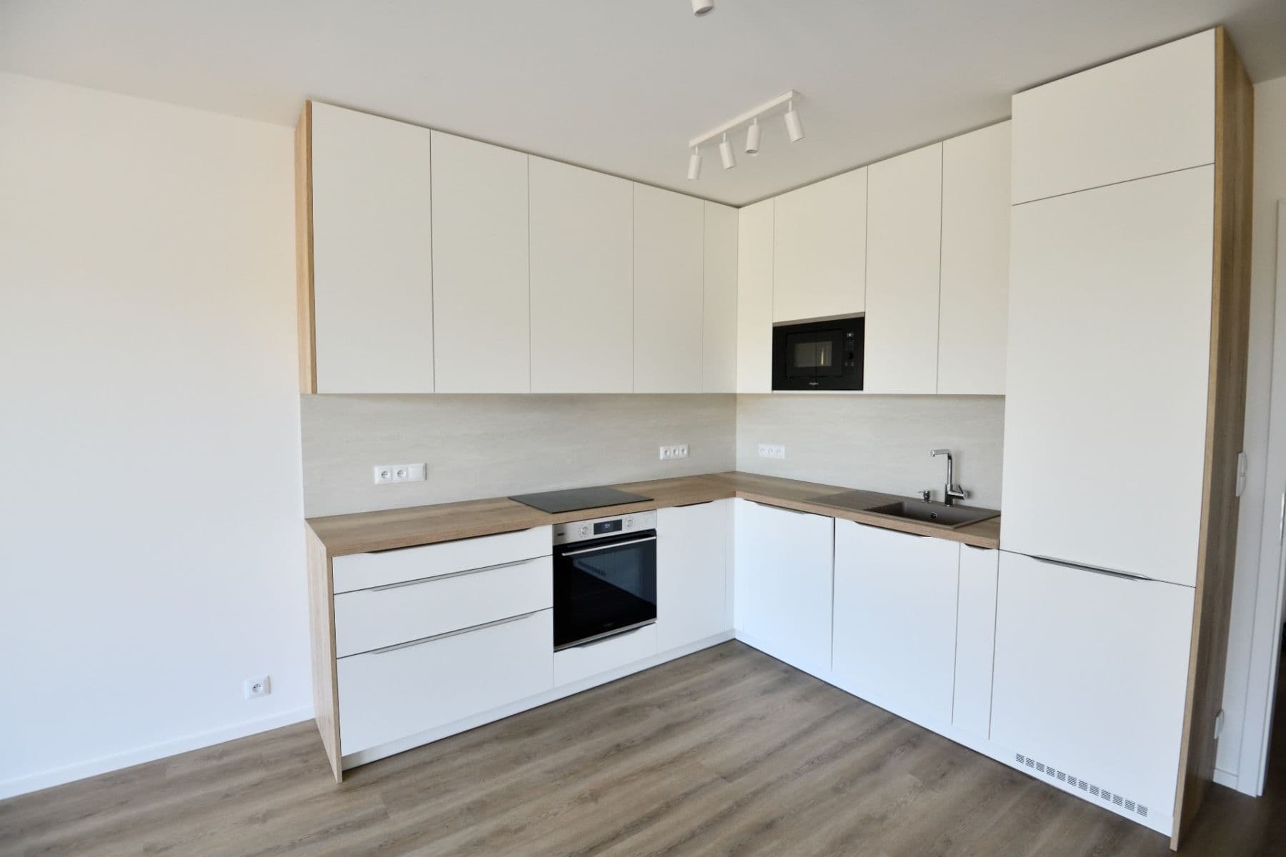 Pronájem bytu 2+kk 53 m², Josefa Truhláře, Brandýs nad Labem-Stará Boleslav, Středočeský kraj Pronájem bytu 2+kk 53 m², Josefa Truhláře, Brandýs nad Labem-Stará Boleslav, Středočeský kraj