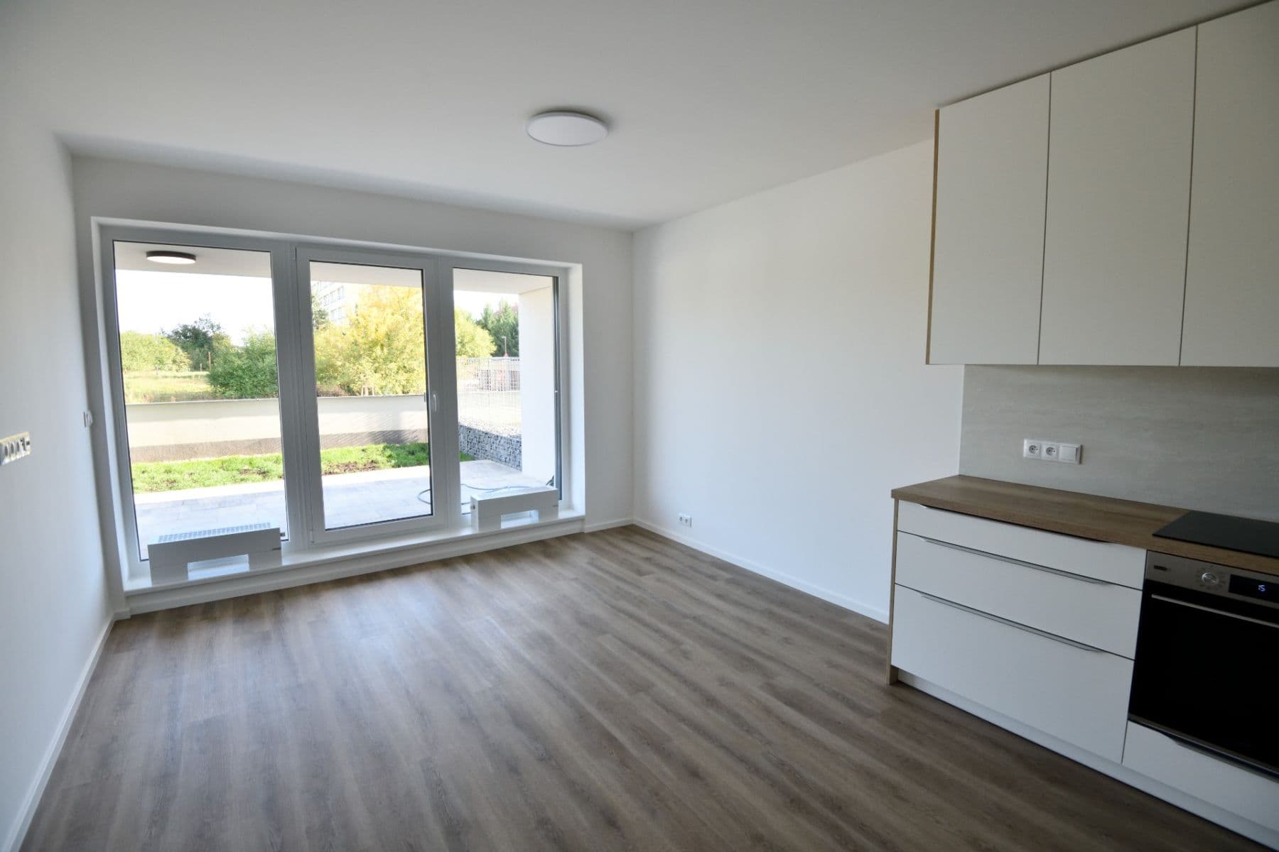 Pronájem bytu 2+kk 53 m², Josefa Truhláře, Brandýs nad Labem-Stará Boleslav, Středočeský kraj Pronájem bytu 2+kk 53 m², Josefa Truhláře, Brandýs nad Labem-Stará Boleslav, Středočeský kraj