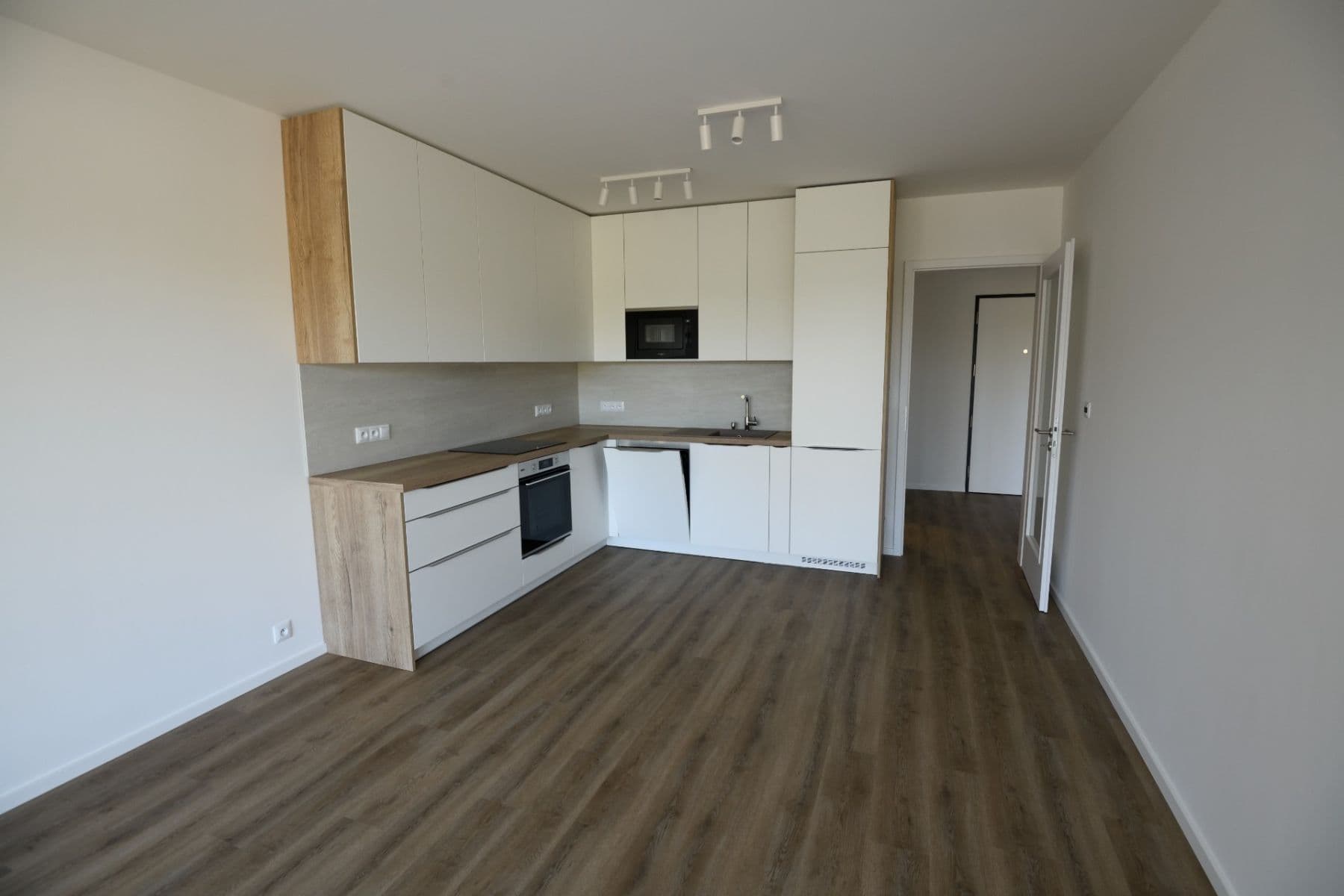 Pronájem bytu 2+kk 53 m², Josefa Truhláře, Brandýs nad Labem-Stará Boleslav, Středočeský kraj Pronájem bytu 2+kk 53 m², Josefa Truhláře, Brandýs nad Labem-Stará Boleslav, Středočeský kraj