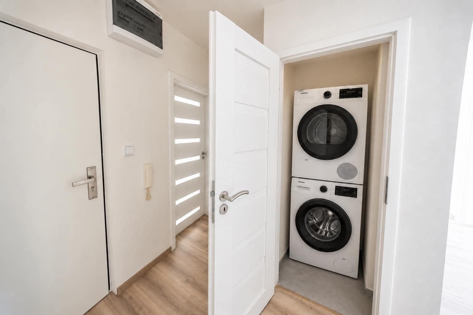 Prodej bytu 2+1 60 m², Krhanická, Praha, Praha Prodej bytu 2+1 60 m², Krhanická, Praha, Praha