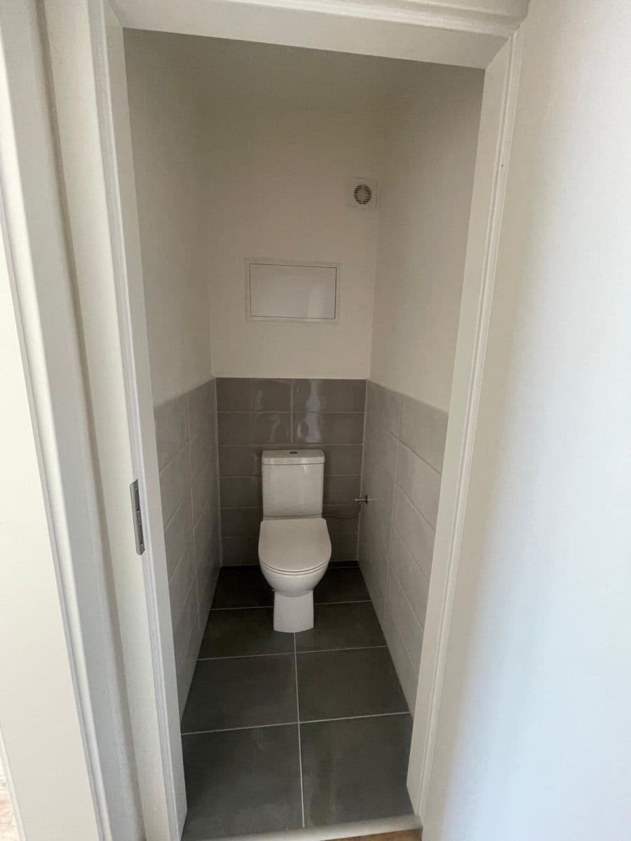 Pronájem bytu 2+kk 41 m², Vestecká, Nehvizdy, Středočeský kraj Pronájem bytu 2+kk 41 m², Vestecká, Nehvizdy, Středočeský kraj
