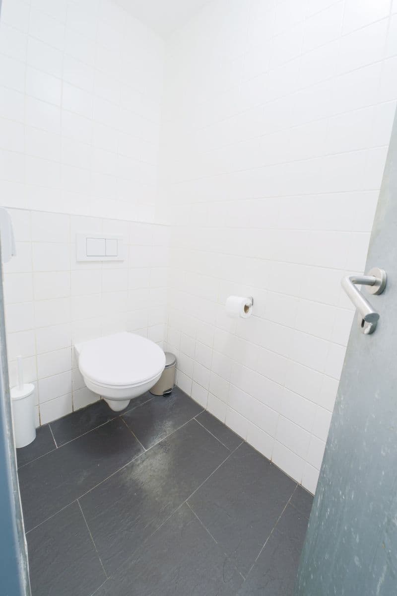 Pronájem bytu 30 m², Nad Lávkou, Praha, Praha Pronájem bytu 30 m², Nad Lávkou, Praha, Praha