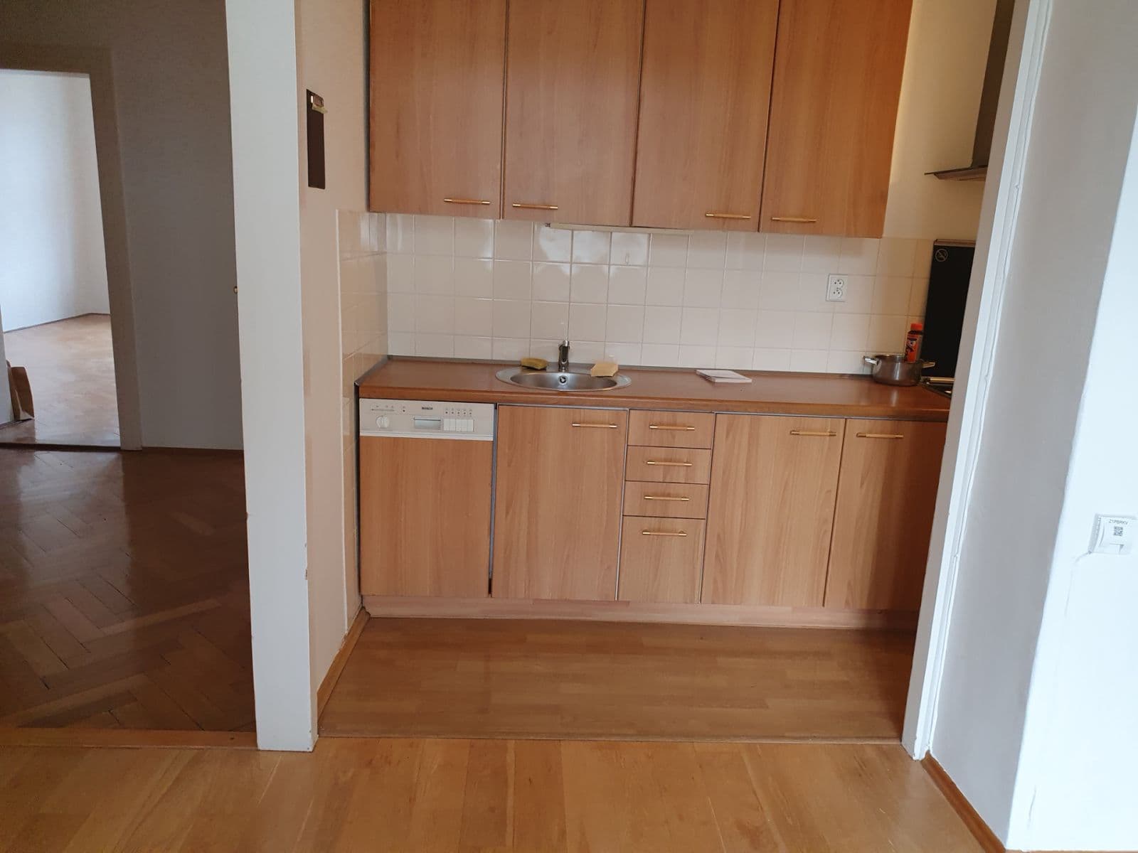 Pronájem bytu 3+1 100 m², U Starého hřbitova, Praha, Praha Pronájem bytu 3+1 100 m², U Starého hřbitova, Praha, Praha