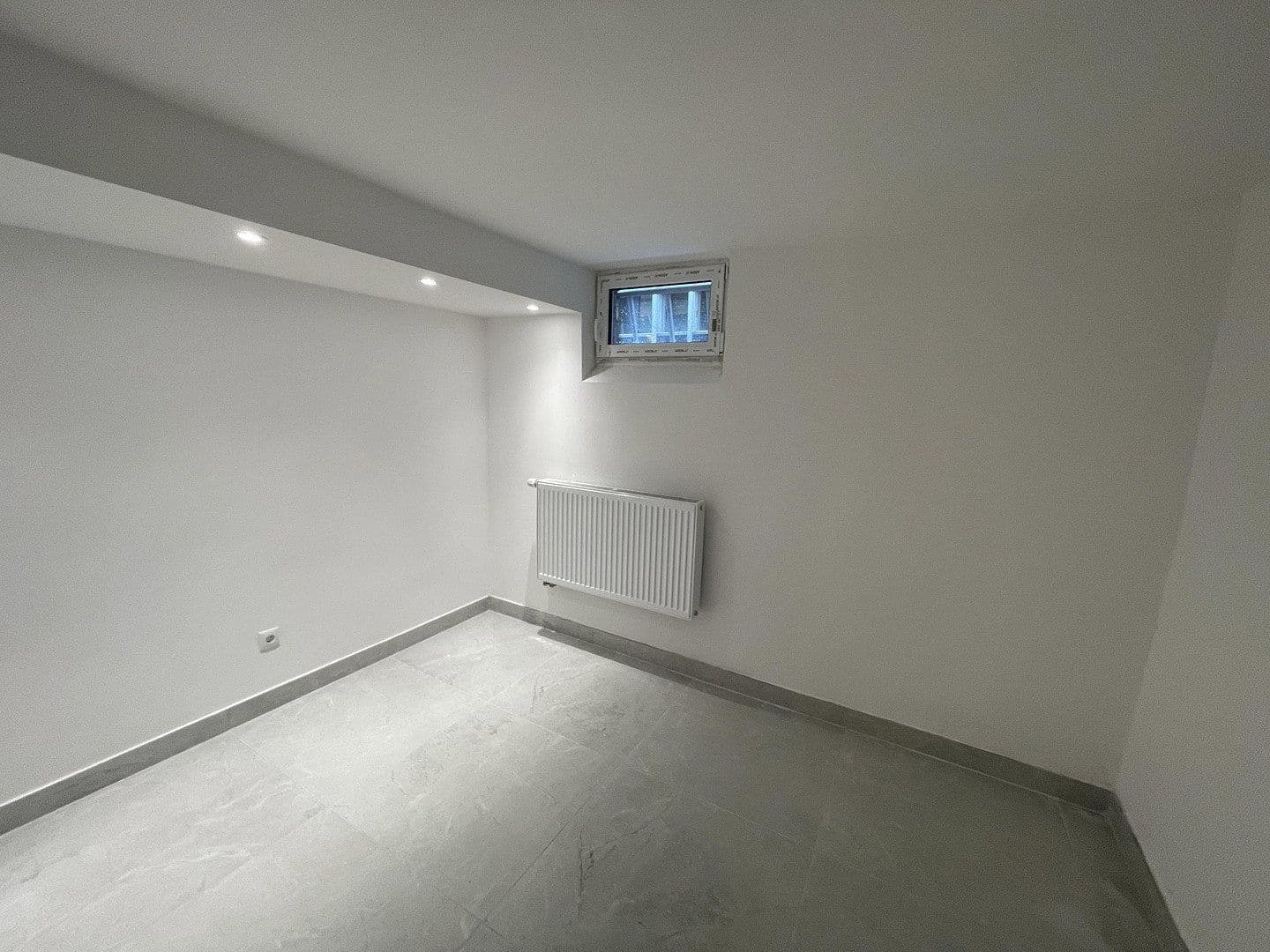 Pronájem kanceláře 45 m², Germering, Bavorsko Pronájem kanceláře 45 m², Germering, Bavorsko