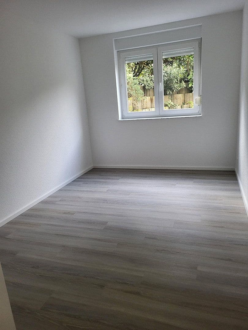 Pronájem bytu 2+1 48 m², Baden-Baden, Bádensko-Württembersko Pronájem bytu 2+1 48 m², Baden-Baden, Bádensko-Württembersko