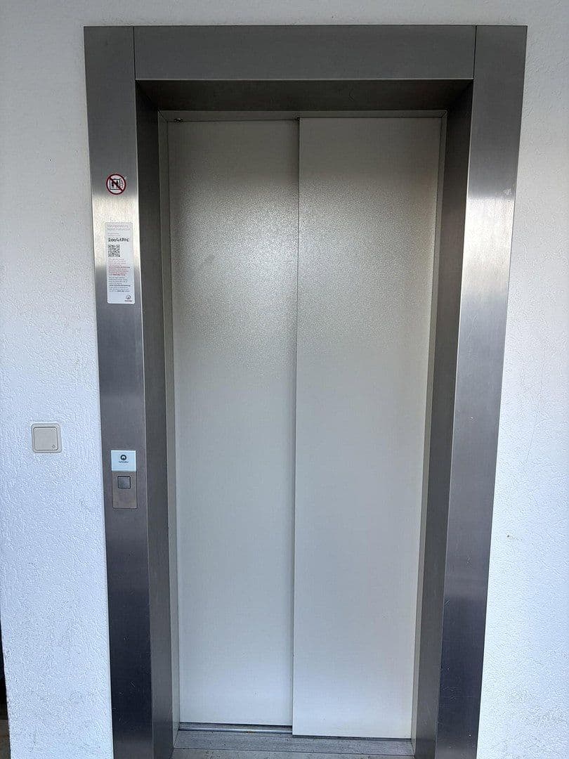 Pronájem bytu 1+kk 40 m², Stuttgarter Straße 73, Korntal-Münchingen, Bádensko-Württembersko Pronájem bytu 1+kk 40 m², Stuttgarter Straße 73, Korntal-Münchingen, Bádensko-Württembersko