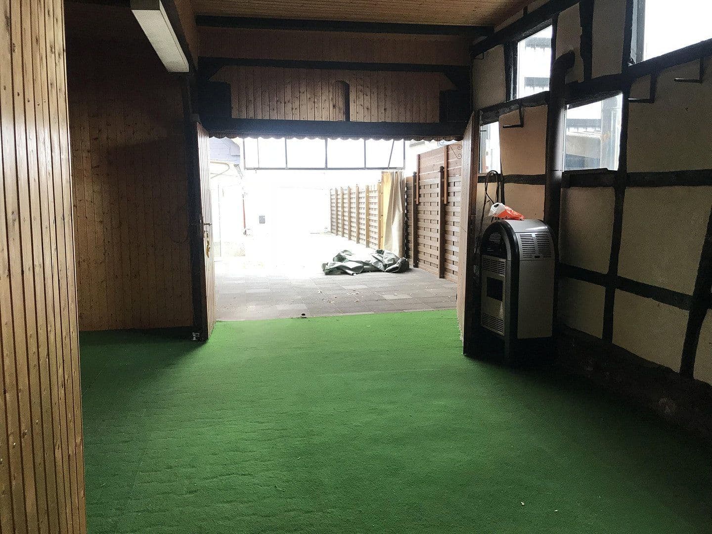 Pronájem domu 120 m², pozemek 413 m², Friedrich Ebert Str. 51, Erftstadt, Severní Porýní-Vestfálsko Pronájem domu 120 m², pozemek 413 m², Friedrich Ebert Str. 51, Erftstadt, Severní Porýní-Vestfálsko