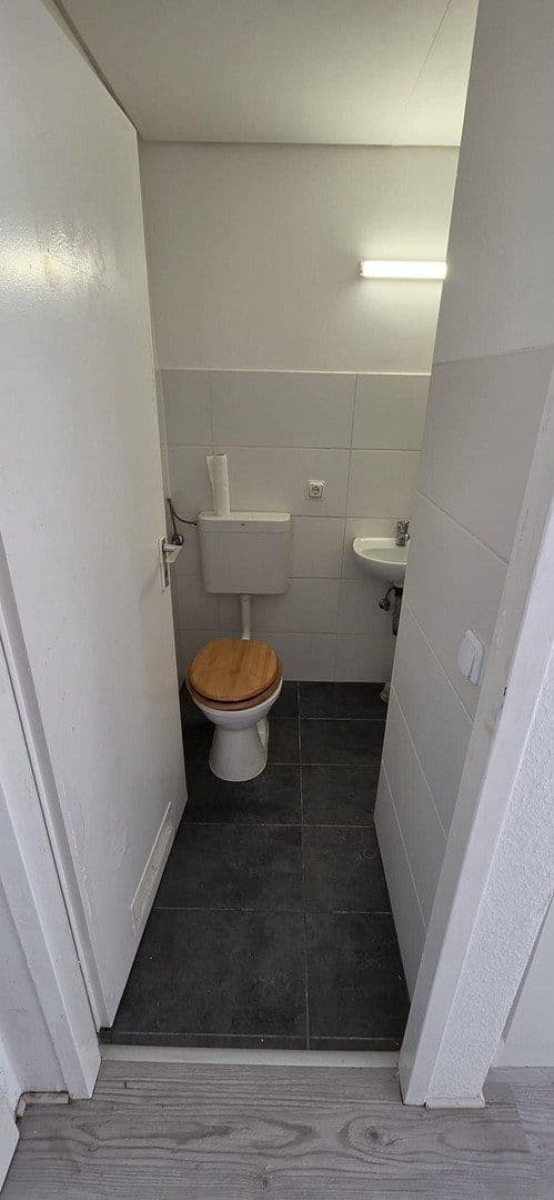 Pronájem bytu 1+1 20 m², Wallaustr. 101, Mainz, Porýní-Falc Pronájem bytu 1+1 20 m², Wallaustr. 101, Mainz, Porýní-Falc